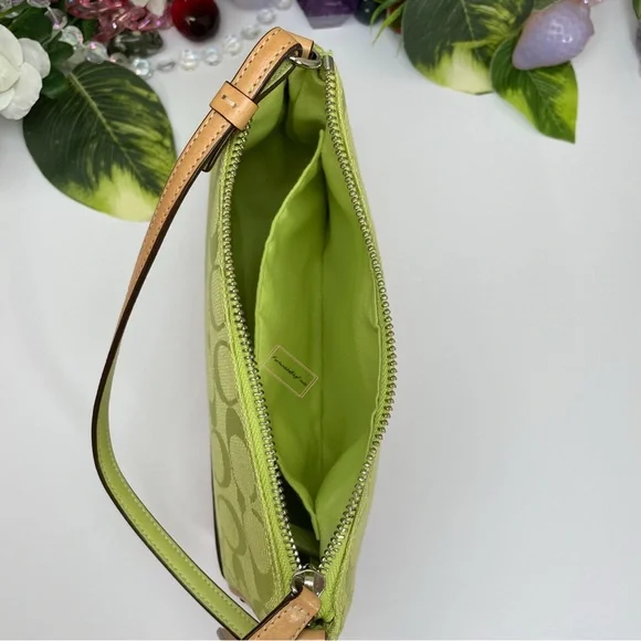 Green Y2K Vintage Coach 6094 Demi Pochette Pouch Mini Bag Strawberry Charm SET - Picture 14 of 14